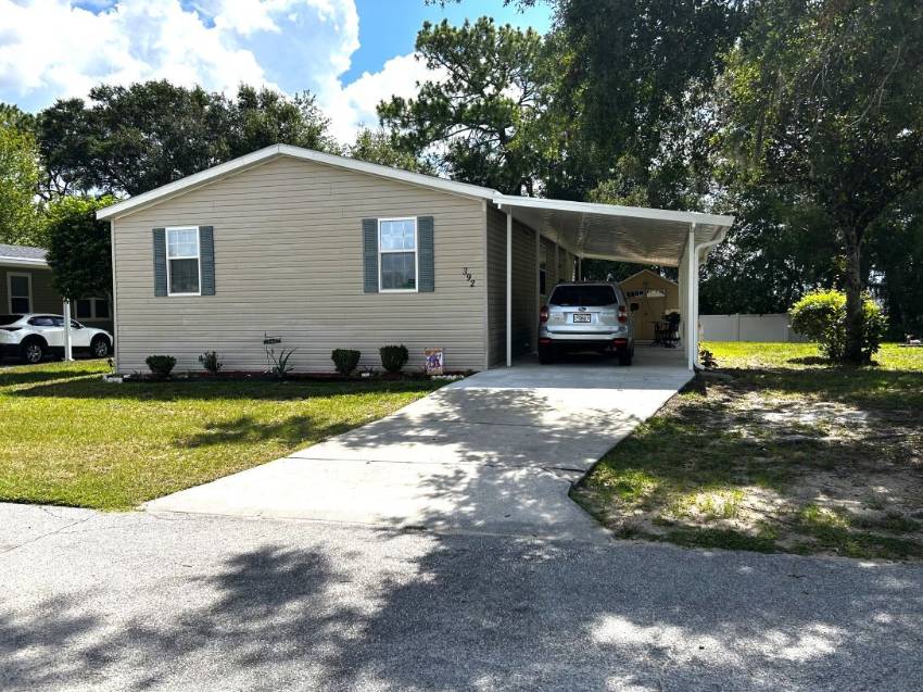 Ocala, FL Mobile Home for Sale located at 3150 Ne 36th Ave The Villas At Spanish Oaks